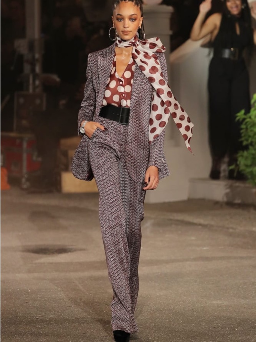 RARE Zendaya x Tommy high waisted flare trouser pants size 6 limited edition